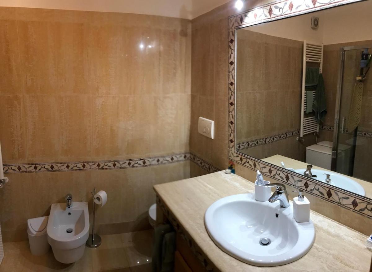 Spacious And Bright Flat In Rome