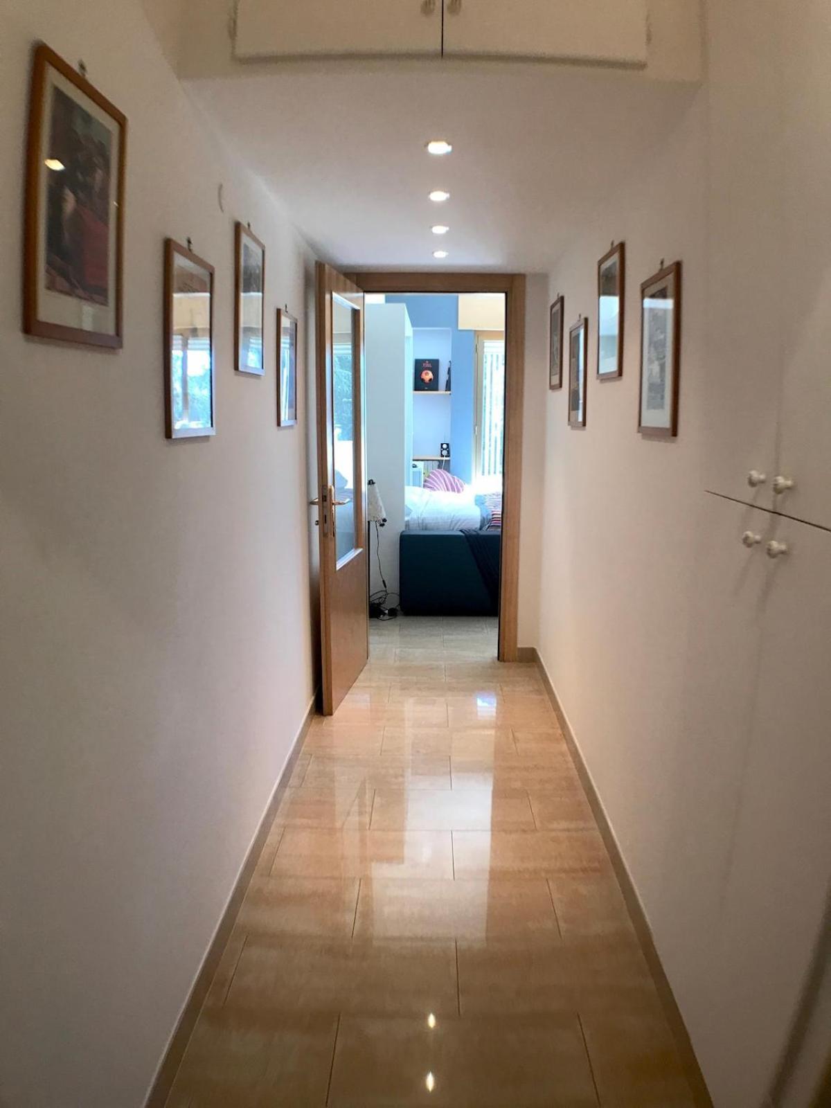 Spacious And Bright Flat In *